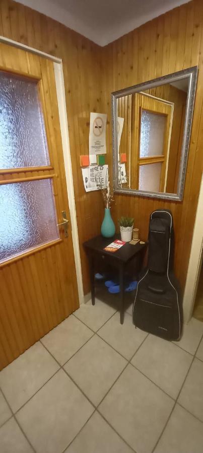 Ferienwohnung Kert Oevezeti Lakas Gyöngyös Exterior foto